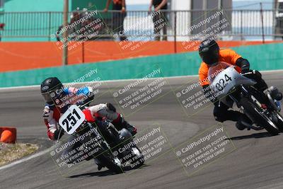 media/Apr-20-2025-AHRMA (Sun) [[393a79c373]]/Race/Group 5/Turn 4b/